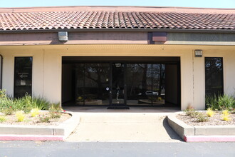 1372 N McDowell Blvd, Petaluma, CA for lease Interior Photo- Image 2 of 7