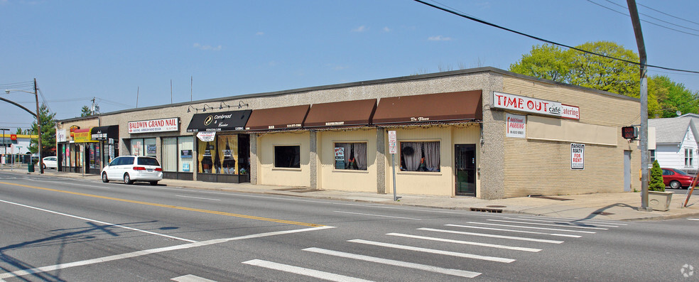 1297 Grand Ave, North Baldwin, NY for sale - Primary Photo - Image 1 of 1