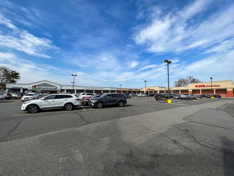 905951 Atlantic Ave, Baldwin, NY 11510 Baldwin Harbor Stop & Shop