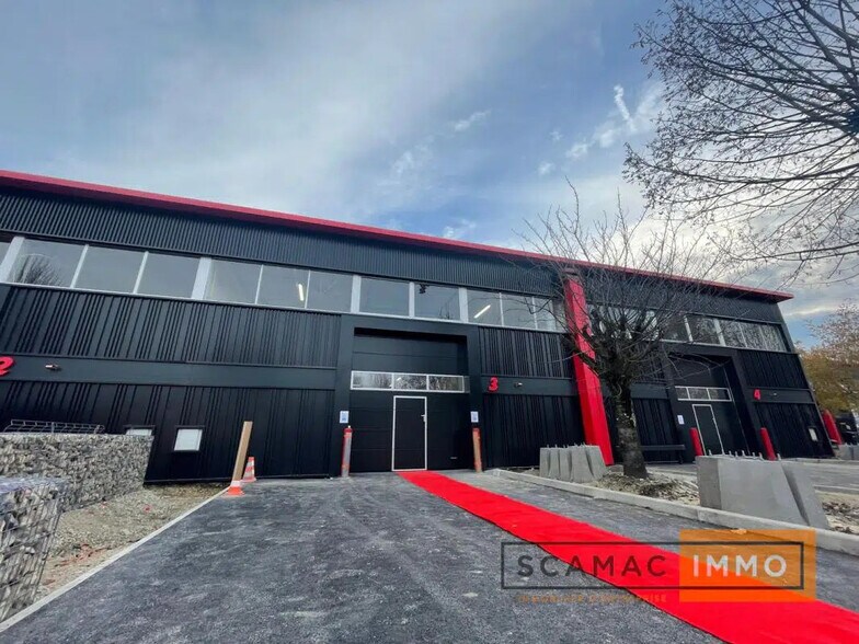 Industrial in Bonneuil-sur-Marne for lease - Building Photo - Image 1 of 7