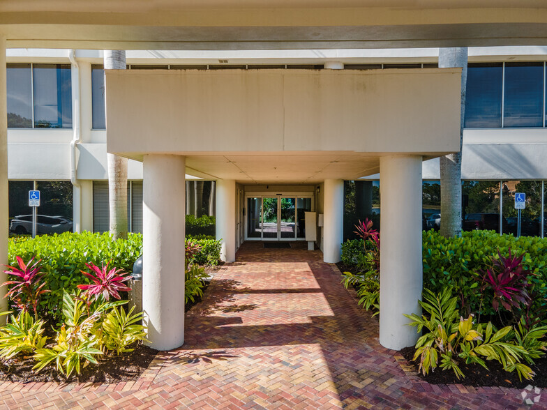 1890 SW Health Pky, Naples, FL for lease - Building Photo - Image 3 of 4