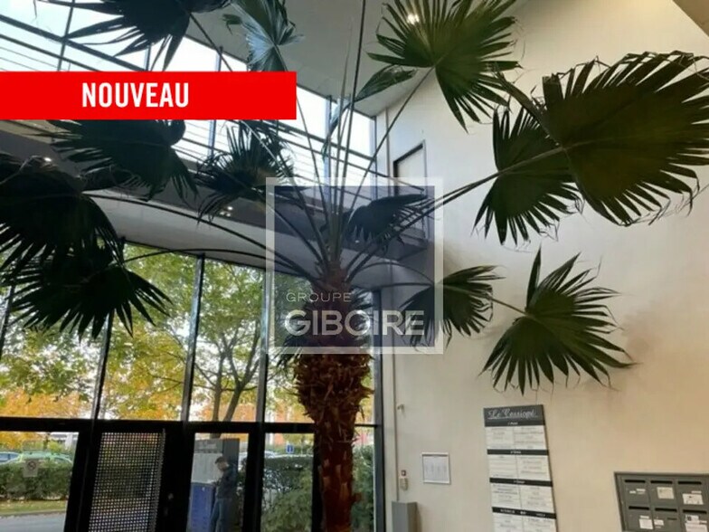 Office in Rennes for lease - Lobby - Image 2 of 7