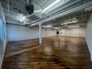 117 9th St, Brooklyn, NY for lease Interior Photo- Image 1 of 4