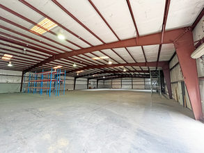 105 Industrial Blvd, Rainbow City, AL for lease Interior Photo- Image 1 of 4