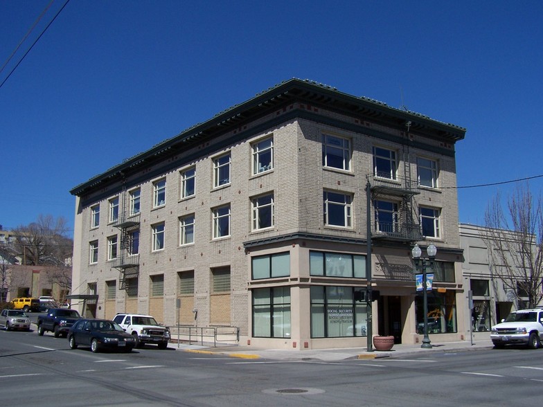 501-511 Main St, Klamath Falls, OR for lease - Building Photo - Image 2 of 10