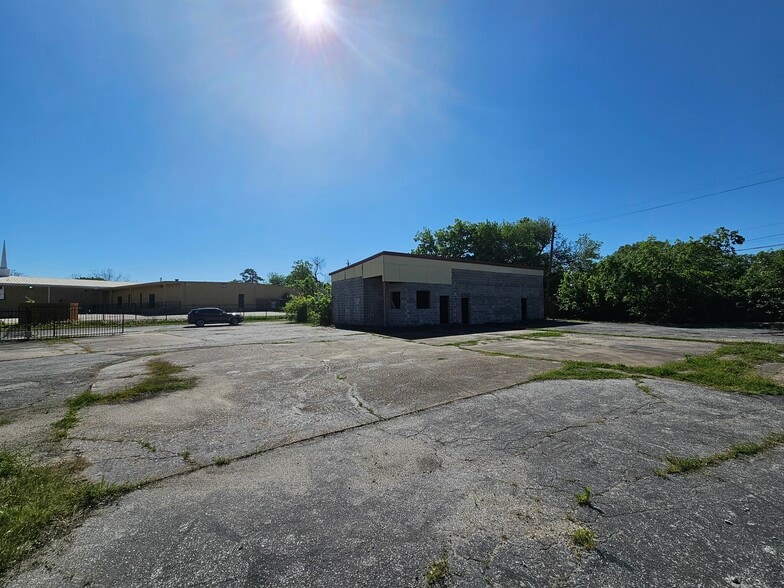 10601 Martin Luther King Blvd, Houston, TX for sale - Building Photo - Image 1 of 11