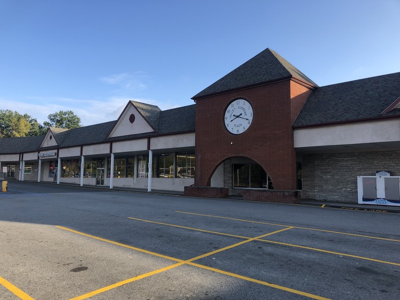 2208-2412 State Route 52, Pine Bush, NY for lease - Building Photo - Image 2 of 16