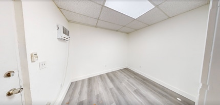 7506-7560 NW 70th St, Miami, FL for lease Interior Photo- Image 2 of 21