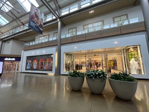 1000-9000 Northgate Mall, San Rafael, CA for lease Interior Photo- Image 2 of 5