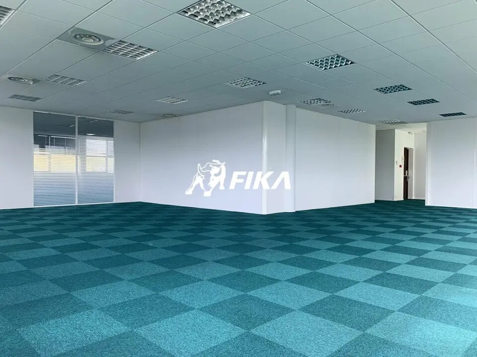 Office in Toulouse for lease Building Photo- Image 1 of 10