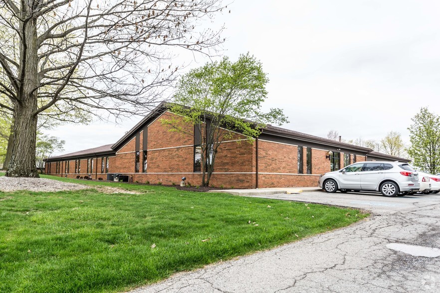 2260-2268 Village Mall Dr, Mansfield, OH for sale - Primary Photo - Image 1 of 1