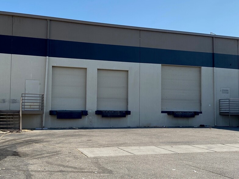950 E Grant Line Rd, Tracy, CA for lease - Building Photo - Image 3 of 7
