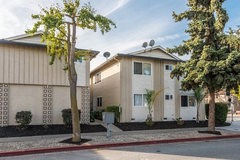 1640 Stokes St, San Jose, CA 95126