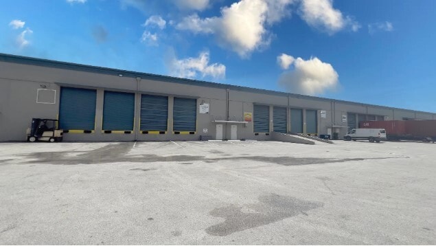 9999 NW 89th Ave, Medley, FL for lease Building Photo- Image 1 of 4