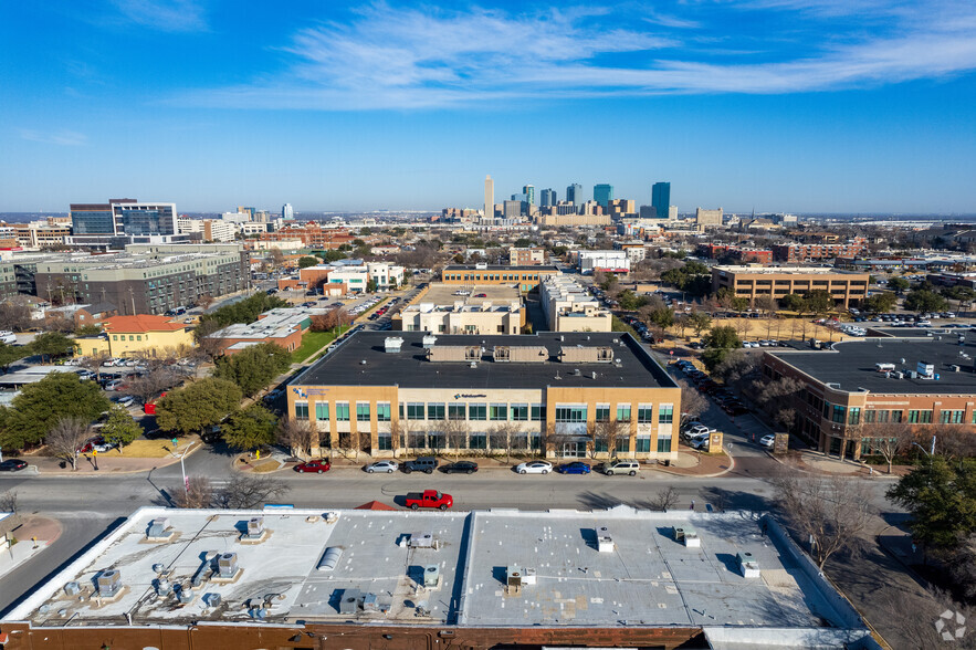 900 W Magnolia Ave, Fort Worth, TX for lease - Aerial - Image 3 of 5