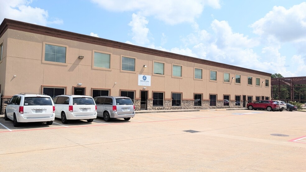 27316 Spectrum Way, The Woodlands, TX for lease - Building Photo - Image 1 of 12