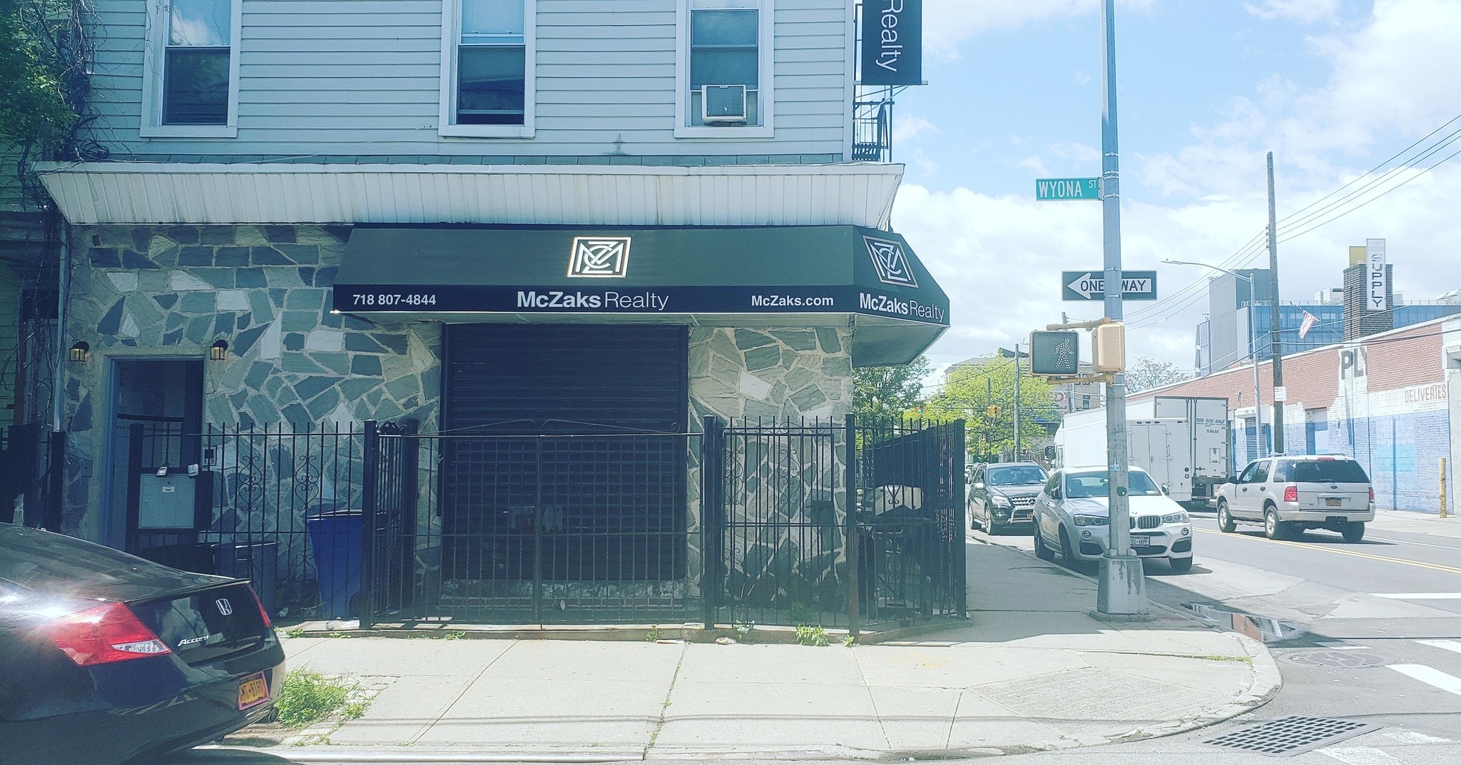174 Wyona St, Brooklyn, NY for lease Primary Photo- Image 1 of 33