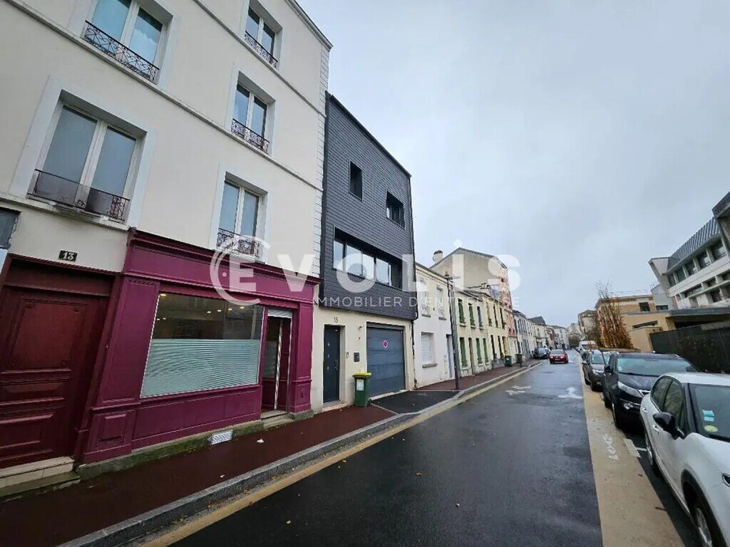 Location Bureaux 90 m² - Photo 1