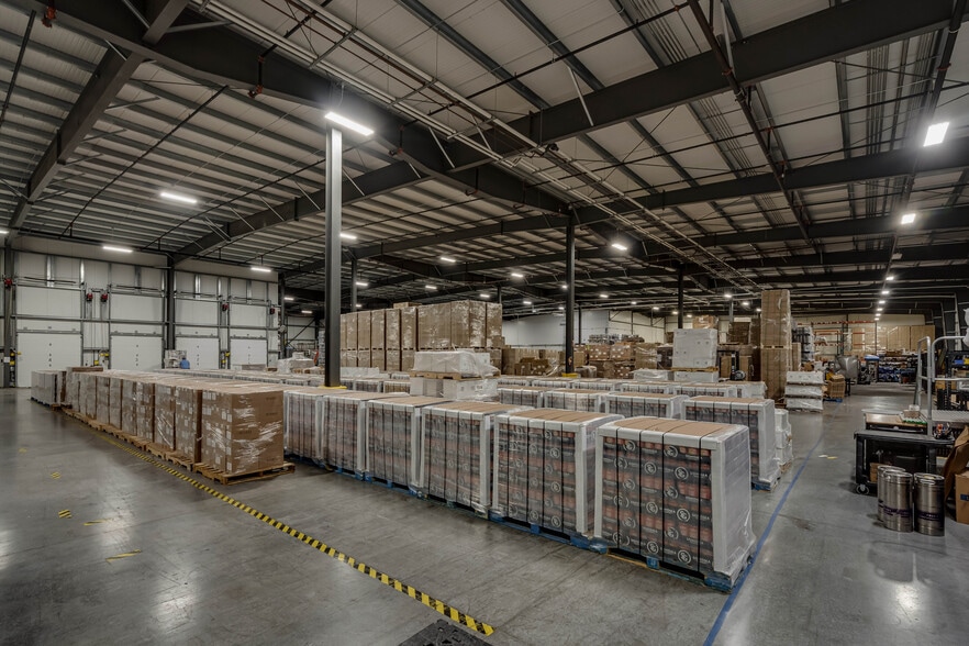 21945 Carneros Lake Ln, Sonoma, CA for lease - Interior Photo - Image 2 of 22