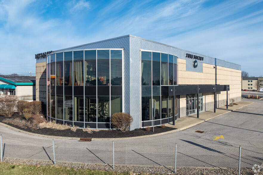 6505 Mayfield Rd, Mayfield Heights, OH for sale - Building Photo - Image 1 of 19
