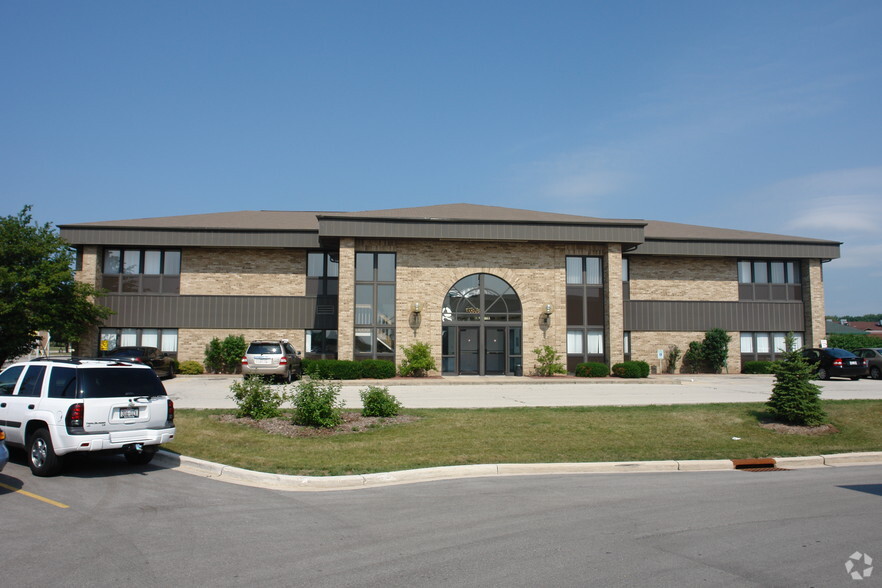 840 Willard Dr, Green Bay, WI for lease - Building Photo - Image 2 of 9