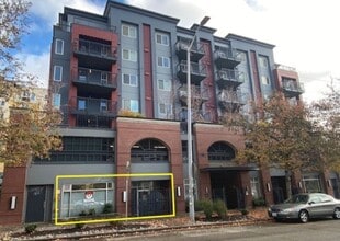 422 1st Ave W, Seattle, WA for lease Building Photo- Image 2 of 7