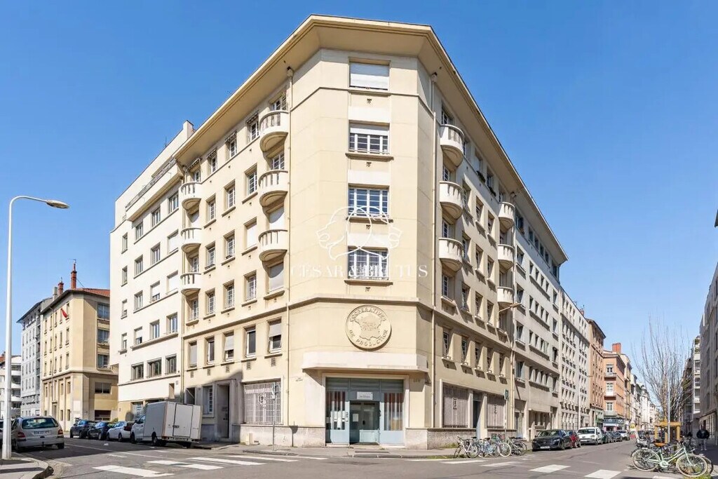 Vente Bureaux 1 m² à 224 m² - Photo 1
