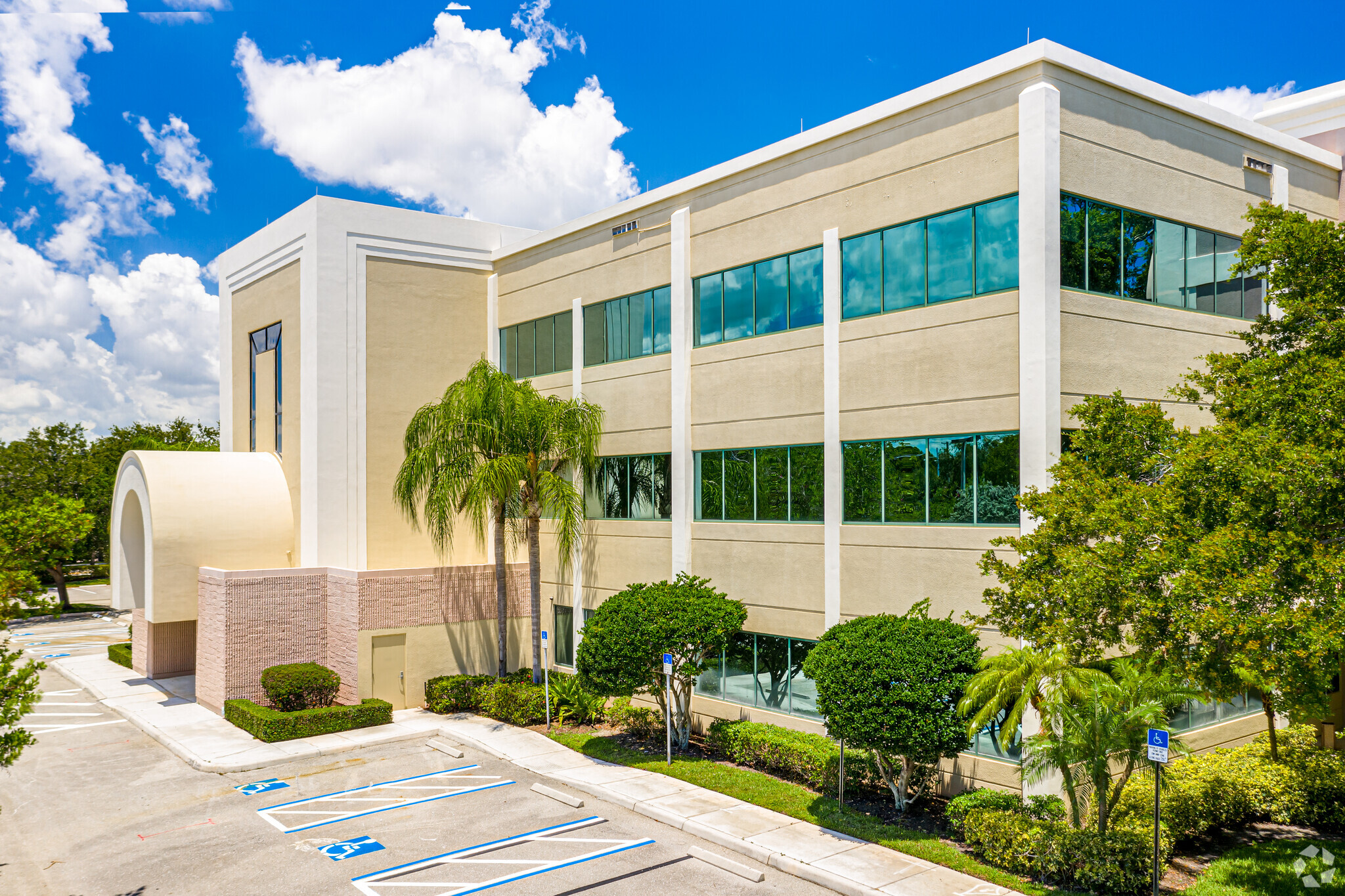 4750 E Park Dr, Palm Beach Gardens, FL 33410 - Office for Lease | LoopNet