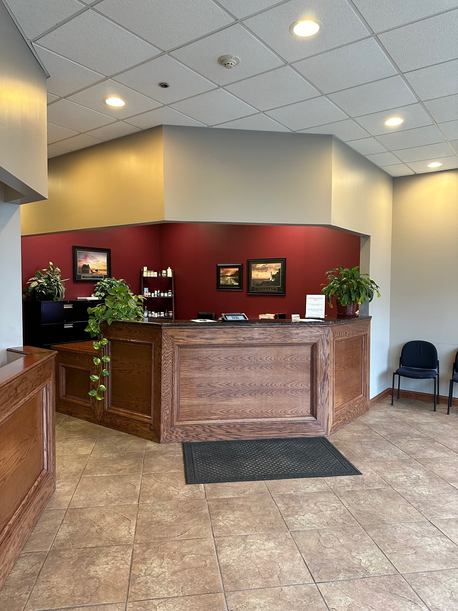 568 Brook Forest Ave, Shorewood, IL for lease Lobby- Image 1 of 4