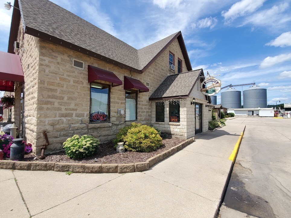 407 S Mill St, Rushford, MN 55971