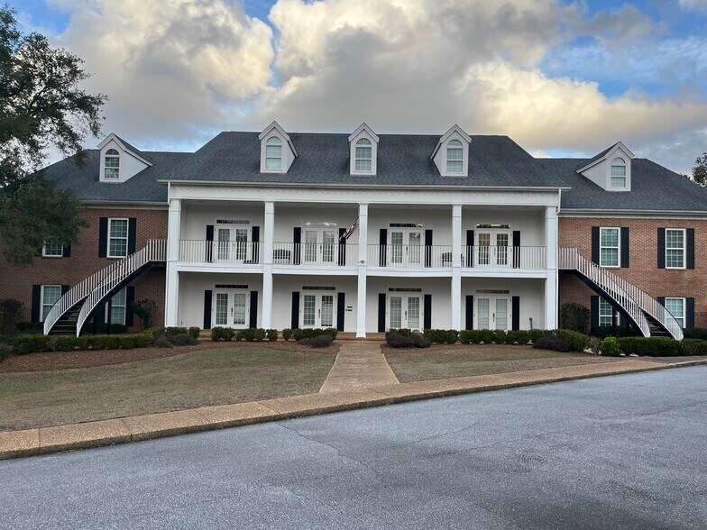 1495 S University Blvd, Mobile, AL 36609 Carlisle & Associates