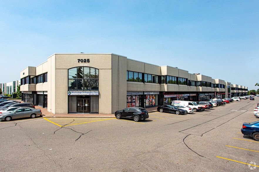 7025 Tomken Rd, Mississauga, ON for lease - Building Photo - Image 1 of 4