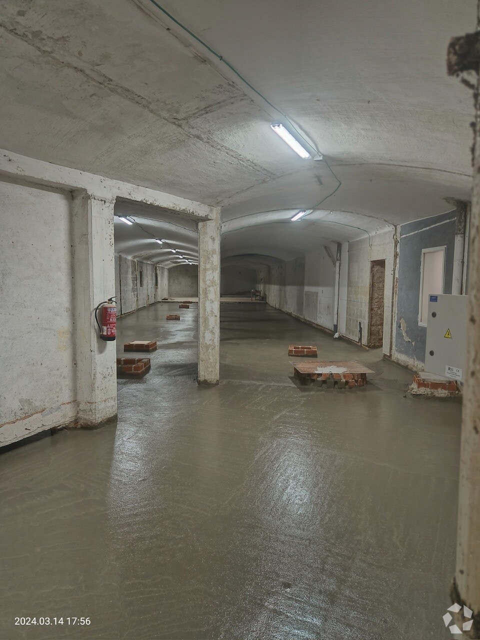 Multifamily in Madrid, Madrid for sale Interior Photo- Image 1 of 2