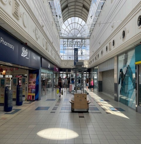 High St, Southend On Sea for lease - Interior Photo - Image 2 of 10