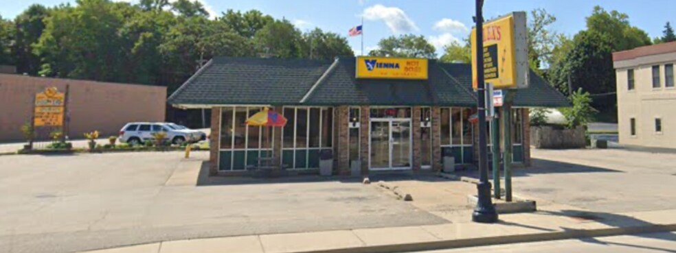 3709 W Elm St, Mchenry, IL for sale - Primary Photo - Image 1 of 1