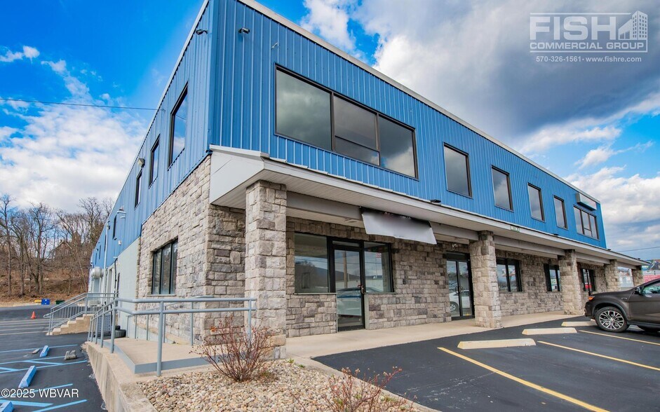 535 E 3rd St, Williamsport, PA for lease - Building Photo - Image 2 of 9