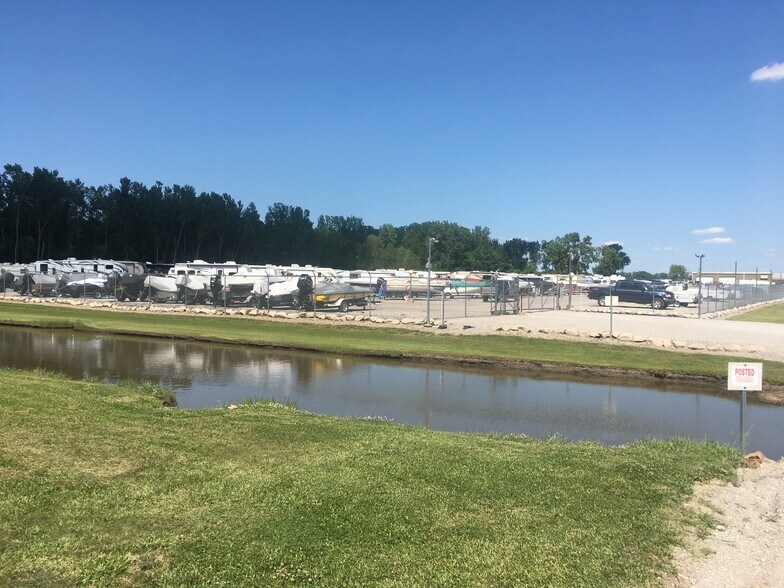 Storage Facilities In St Charles Mo Dandk Organizer