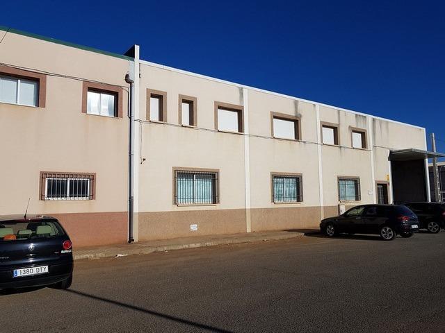 Retail in Picón for sale Building Photo- Image 1 of 2