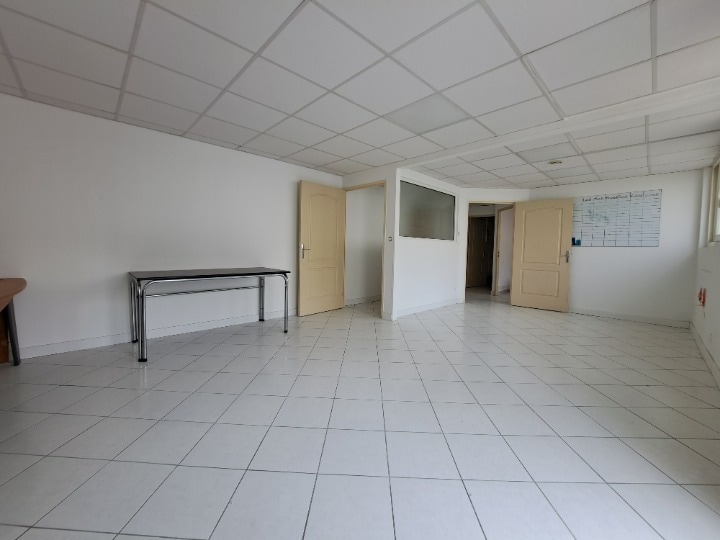 Office in Toulouse for sale Interior Photo- Image 1 of 9
