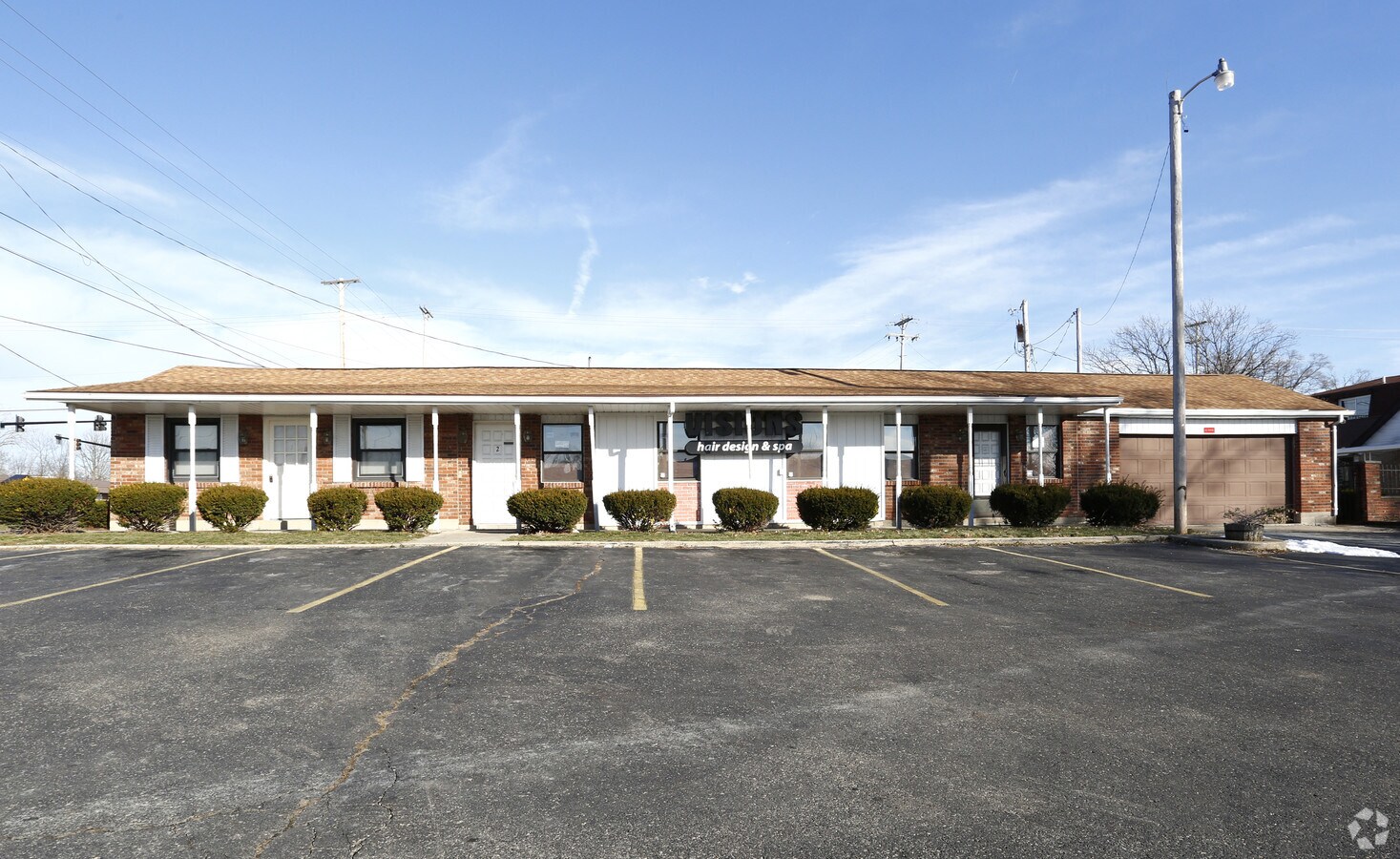 8720 N Dixie Dr, Dayton, OH 45414