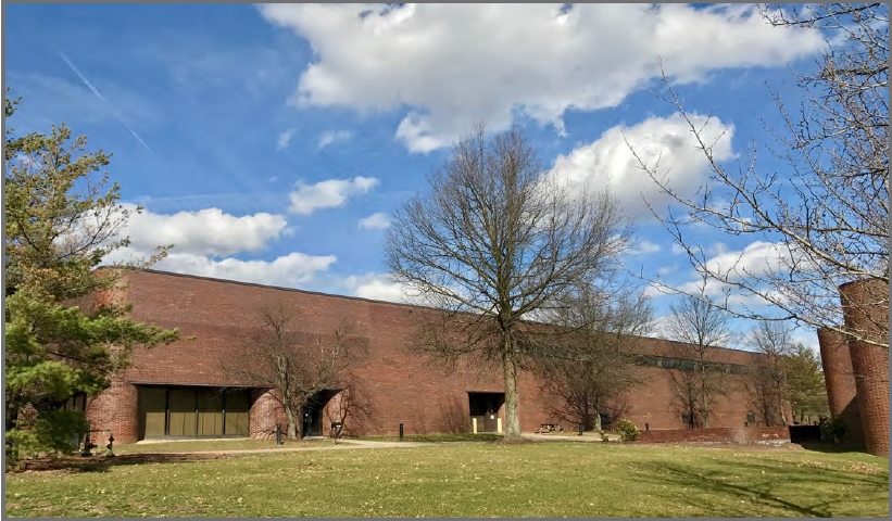 200 Parkwest Dr, Pittsburgh, PA for sale - Building Photo - Image 1 of 3