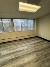 1335 W Tabor Rd, Philadelphia, PA for lease Interior Photo- Image 2 of 17