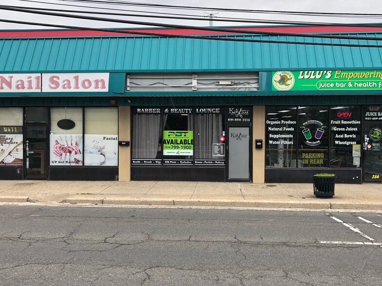 742-756 N Wellwood Ave, Lindenhurst, NY for lease - Building Photo - Image 1 of 11