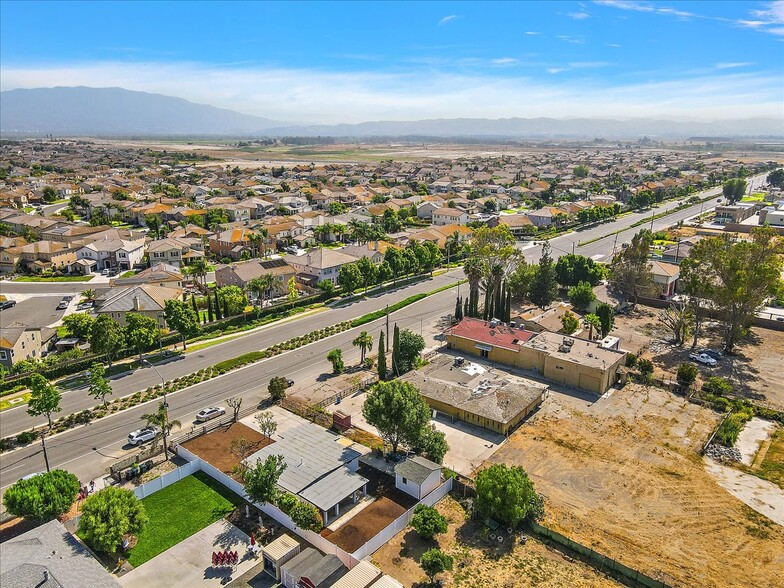 14421 Chandler St, Corona, CA for sale - Aerial - Image 3 of 20