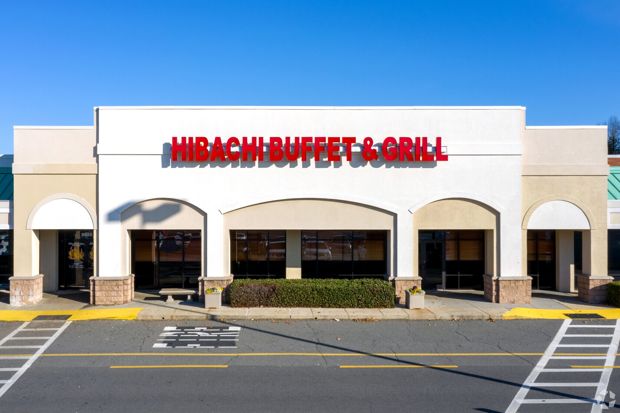 990510101 E Independence Blvd, Matthews, NC 28105 Windsor Square