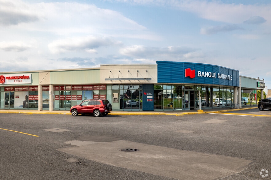 8200-8230 Boul Taschereau, Brossard, QC for lease - Building Photo - Image 2 of 8