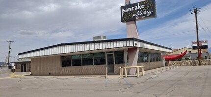2146 W Picacho Ave, Las Cruces, NM for lease Interior Photo- Image 2 of 15