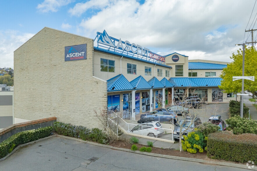 2201 15th Ave W, Seattle, WA for sale - Primary Photo - Image 2 of 10