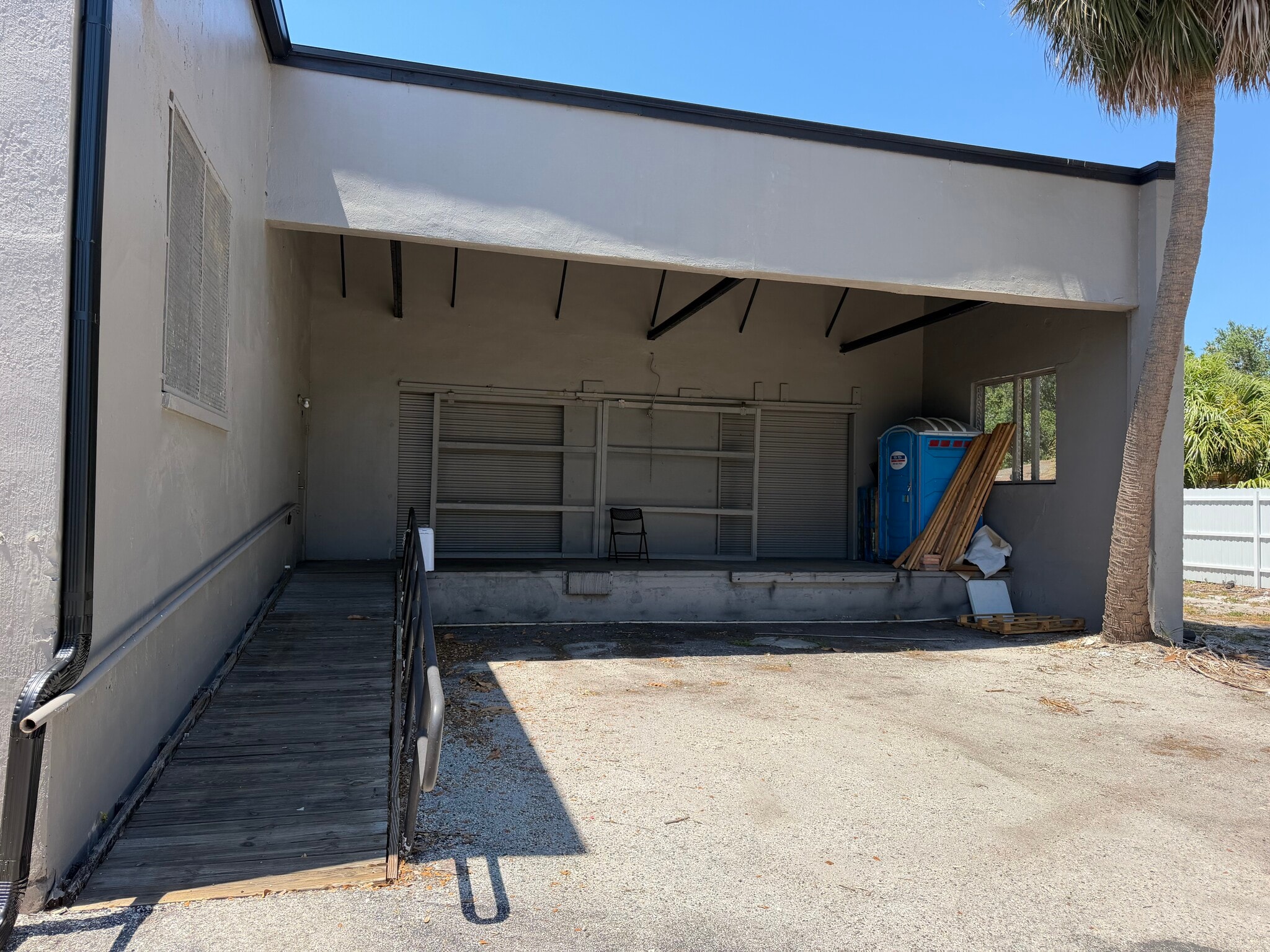 4318 S Manhattan Ave, Tampa, FL for lease Interior Photo- Image 1 of 6