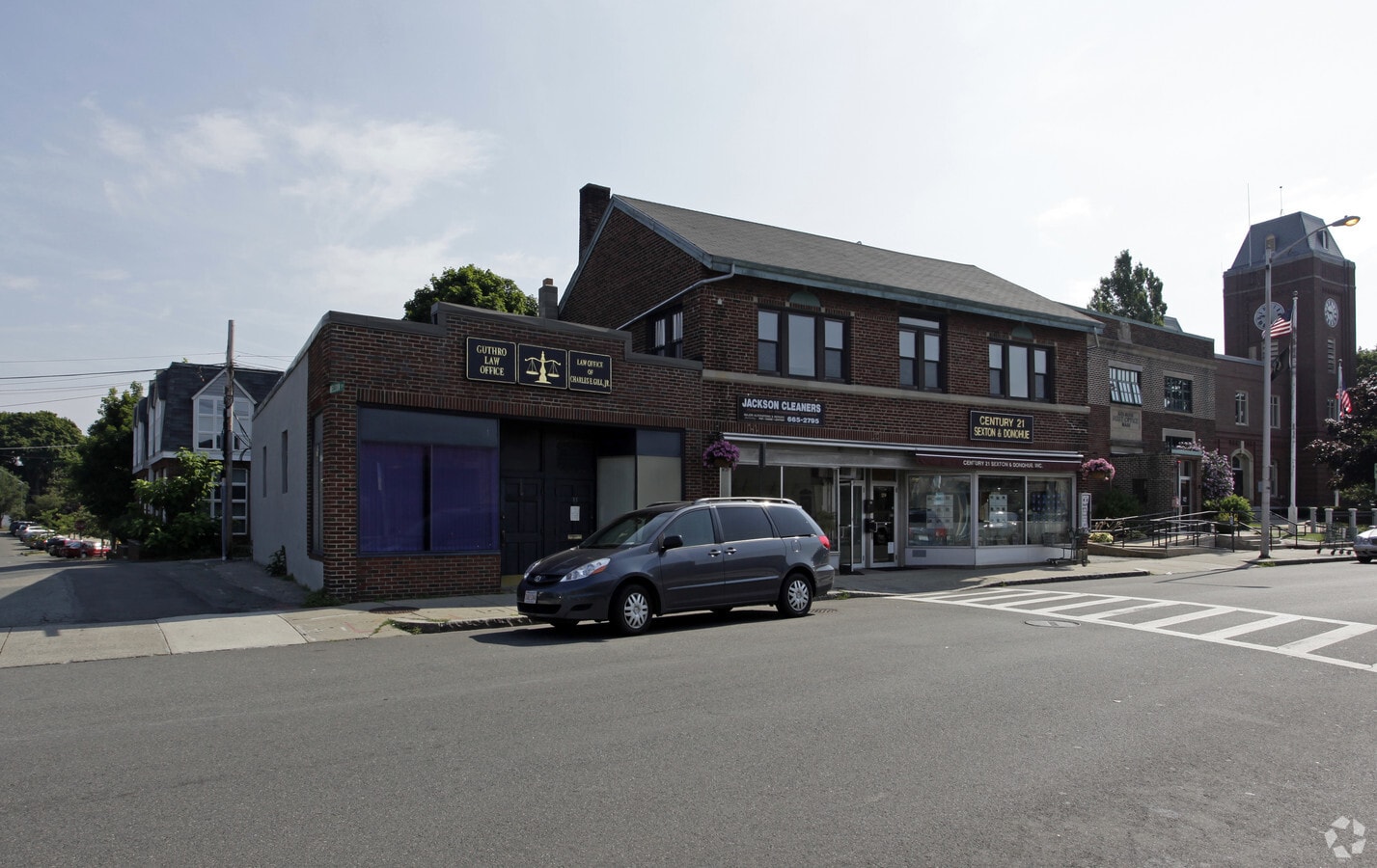 2935 Essex St, Melrose, MA 02176